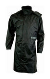 CHAQUETA IMPERMEABLE CON REFLECTANTES Y CAPUCHA