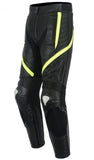 PANTALÓN DE MOTO FABRICADO EN CUERO CON PROTECCIONES DE TITANIO (1)